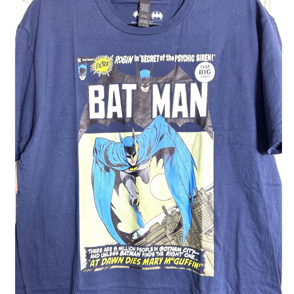 BATMAN Graphic Tee NEW Navy Short Sleeve Cotton Size L